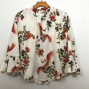 NWOT flowered blousy top with bell sleeve